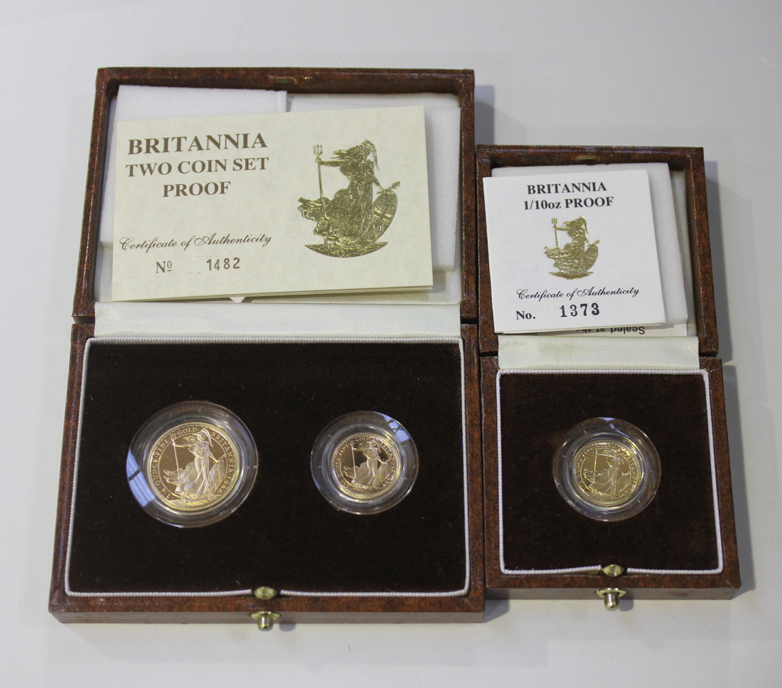 A Royal Mint Britannia gold two coin proof set 1988, comprising one quarter of an ounce and one