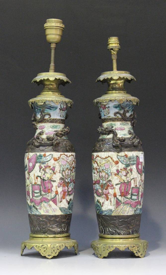 A pair of Chinese famille rose crackle glazed porcelain vases, late 19th century, with brass table - Image 5 of 6