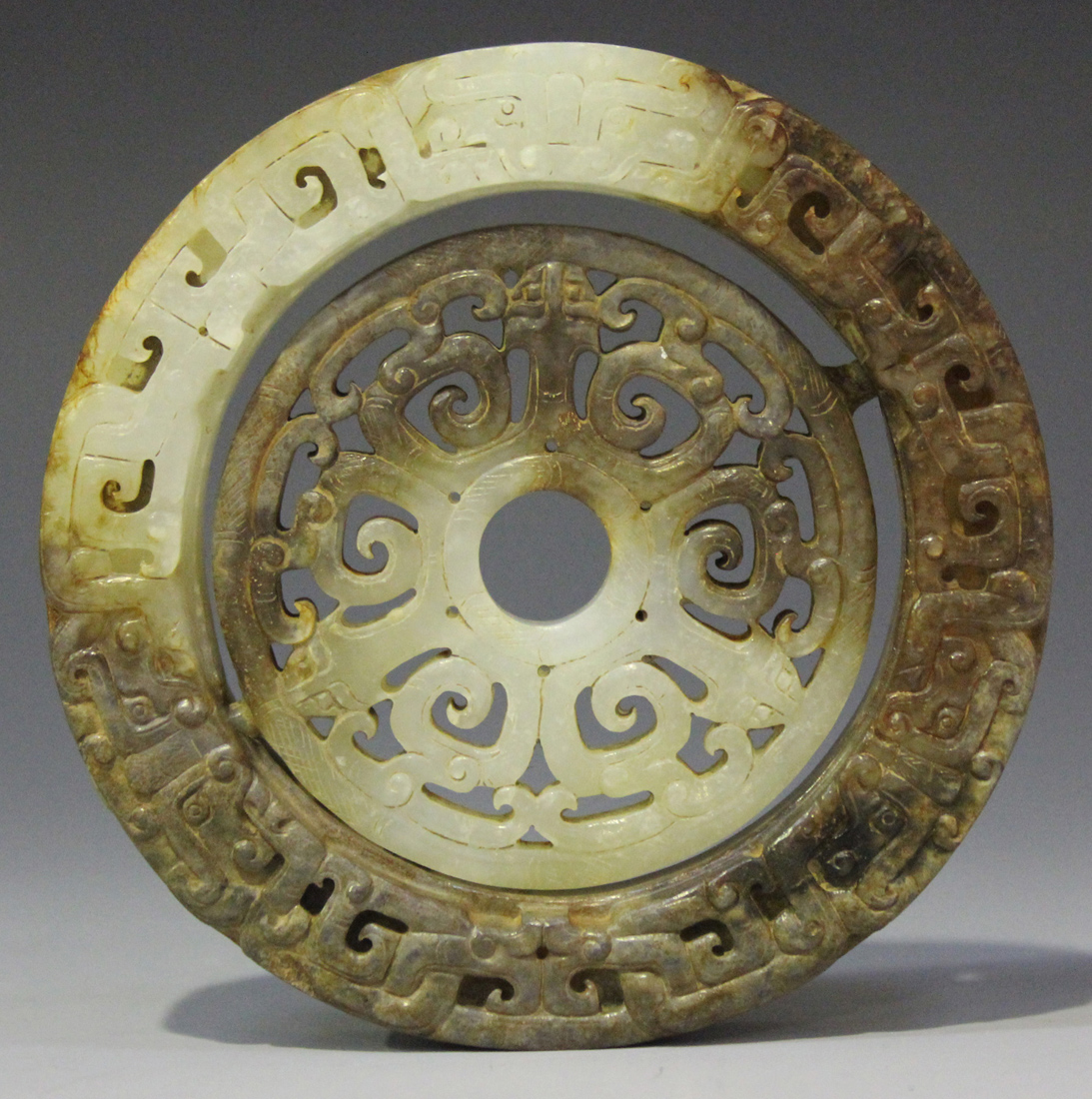 A Chinese archaistic jade two-section bi (disc), probably 20th century, the outer ring carved in - Image 7 of 9