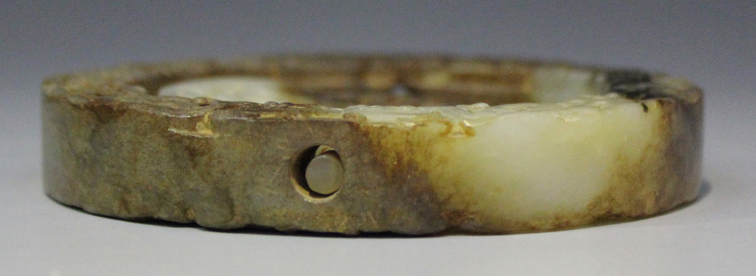 A Chinese archaistic jade two-section bi (disc), probably 20th century, the outer ring carved in - Image 3 of 9