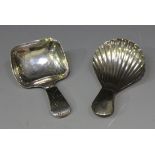 A George III silver double duty caddy spoon with scallop shell shaped bowl, Birmingham 1797 by