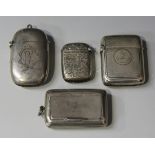 A George IV silver rectangular snuffbox, the hinged lid engraved with a lion crest, Birmingham