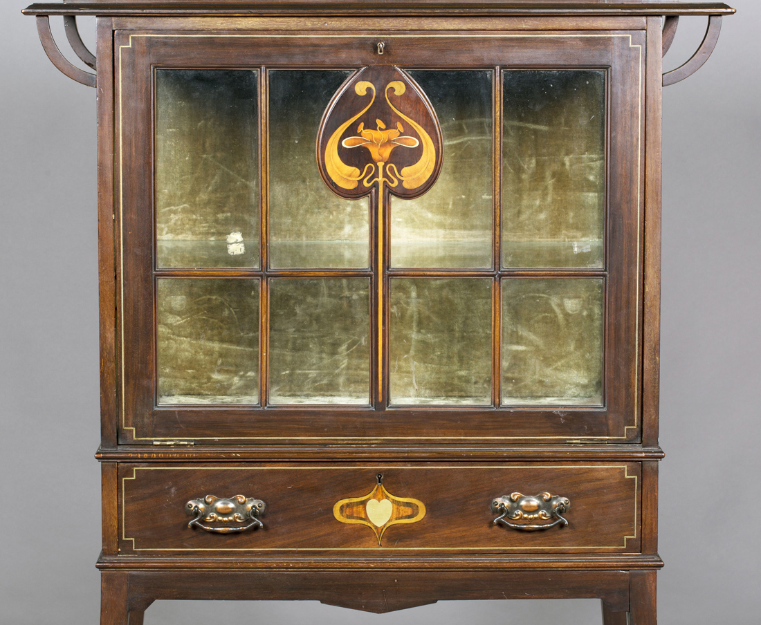 An Edwardian Arts and Crafts Glasgow School mahogany display cabinet, in the manner of E.A. - Image 2 of 2