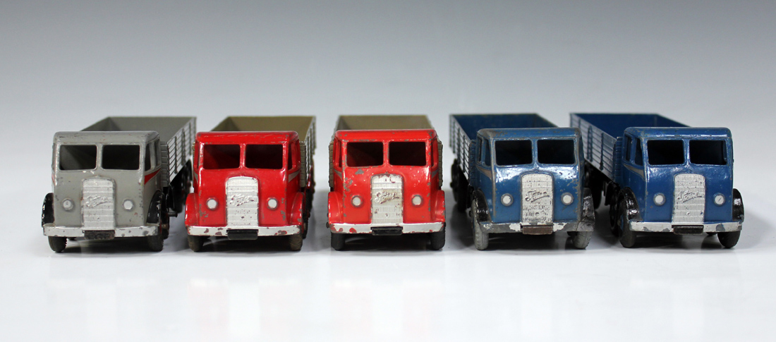 Five Dinky Supertoys No. 501 Foden eight wheel wagons with first type cabs (paint chips, playwear - Image 2 of 2