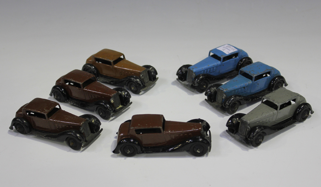 Seven Dinky Toys No. 36c Humber Vogues with moulded chassis and ridged wheels (paint chips and