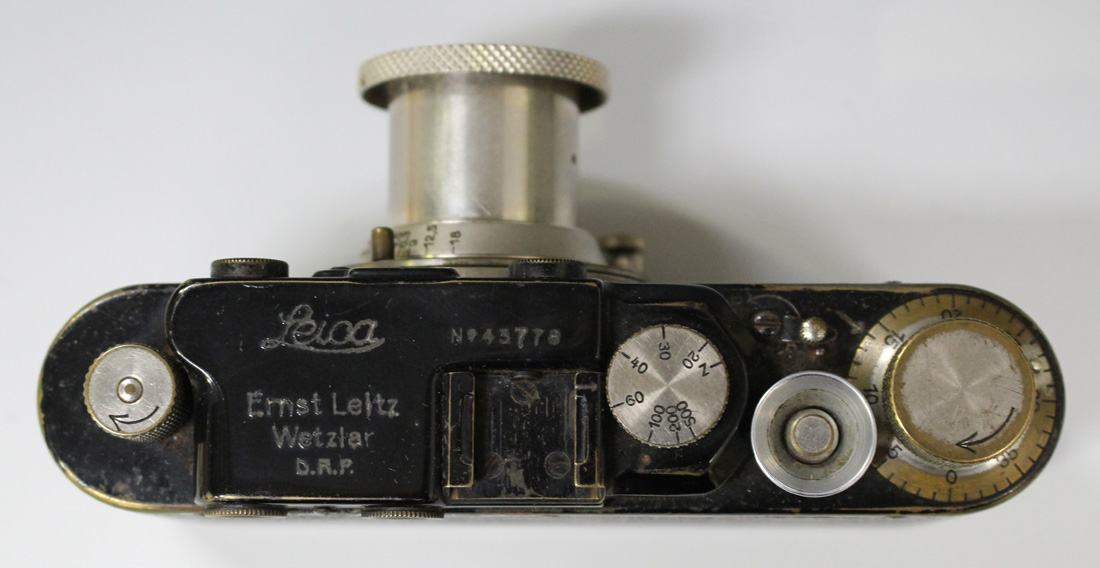 A Leica I camera, circa 1930, No. 45778, with Elmar f=5cm 1:3.5 lens, together with a group of - Image 2 of 5