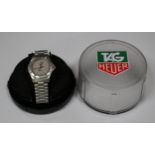 A Tag Heuer steel gentleman's bracelet wristwatch, the signed circular dial with centre seconds