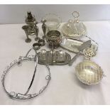 A box of misc silver plated items to include: bud vases, cruets and cake slice.