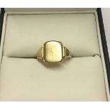 A 9ct gold gents/boys signet ring size L, approx weight 1.6g.