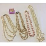 A small collection of vintage faux pearl jewellery.