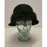 A c.1920's vintage style hat by Mulberry.