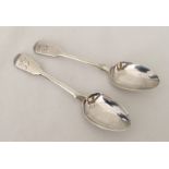 2 William IV silver fiddle back tea spoons.