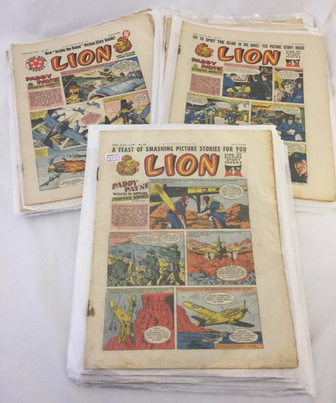 Approx. 24 x 1950's Lion comics.