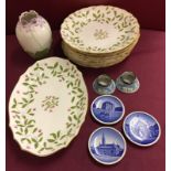 A quantity of ceramic items to include hand painted Copeland Spode dinner ware