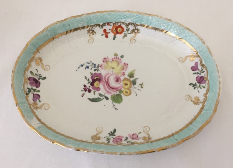 An 18th century hand painted continental porcelain dish, possibly Hoechst.