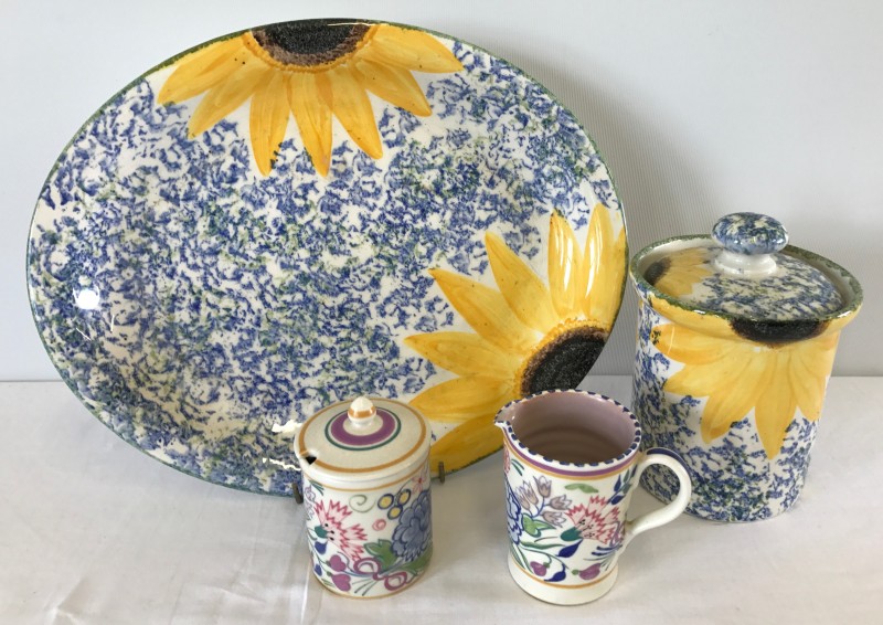 4 items of Poole pottery.