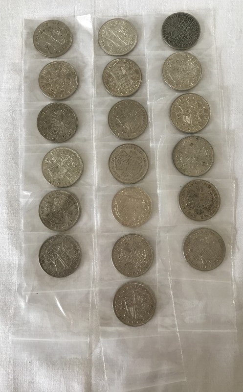 A bag of 19 mixed half crowns pre 1947 - all 50% silver.