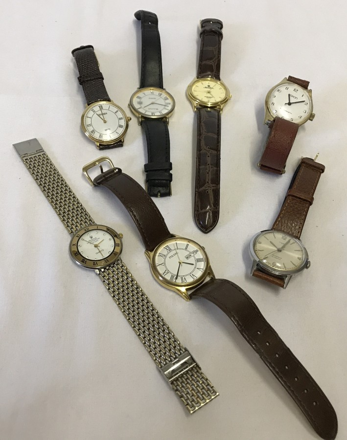 A quantity of assorted gents wrist watches.