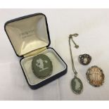 2 pieces of cameo jewellery together with 2 items of Wedgwood Jasperware set jewellery.