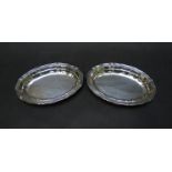 A pair of Emile Viner silver oval pin dishes, shaped edge, Sheffield 1945, 11cm long,