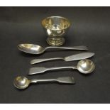 A silver mustard spoon, teaspoon, butter knife, footed salt, and plated salt spoon,