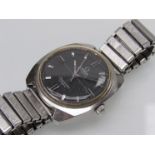 OMEGA: A steel cased Seamaster Cosmic automatic gent's wristwatch with black cross-hair dial and