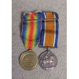 A WWI pair of medals to 17995 PTE. C.