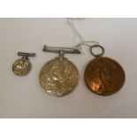 A WWI pair of medals to 29424 Private A.F. CLARKE NORF.