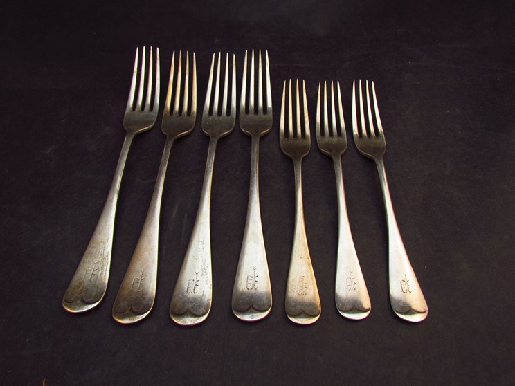 Seven John Round & Son silver forks, Sheffield 1922, monogrammed handles,