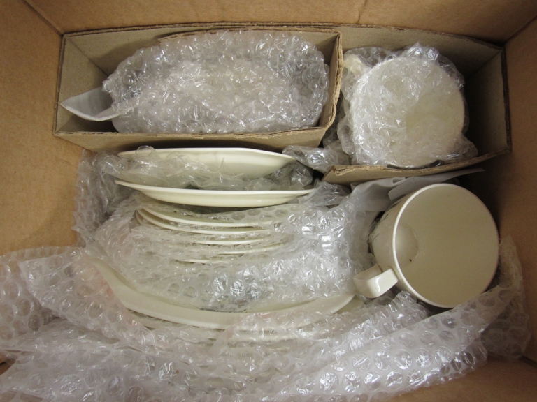 Midwinter Pottery - An original boxed set of Riviera pattern tableware designed by Sir Hugh Casson - Image 2 of 2