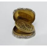 An Edward Smith engraved vinaigrette gilt interior and pierced grill, vacant cartouche,