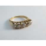 A gold five stone diamond ring, 1ct total approx.