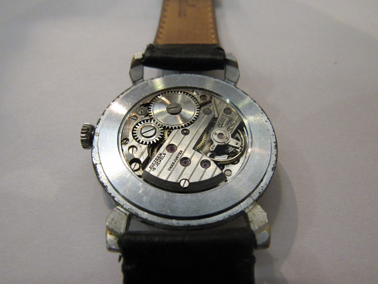 BREITLING: a nickel and chrome plated gent's wristwatch with steel back (case a/f), - Image 3 of 3