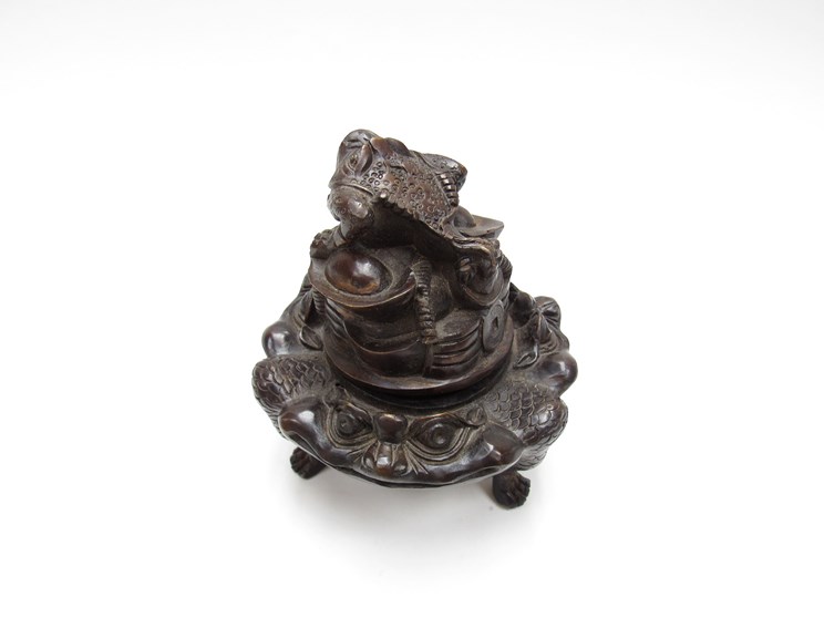 A Chinese bronze censor in the form of the three toads with another surmounting lid. - Image 2 of 3