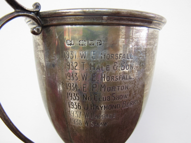 A Robert Pringle & Sons silver engraved trophy "Best Young Whiteside Cock Cup", - Image 2 of 3