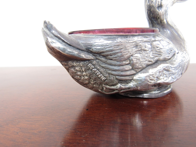A silver salt as a duck with red glass liner, one eye missing, RD 473919, Birmingham, - Image 3 of 4