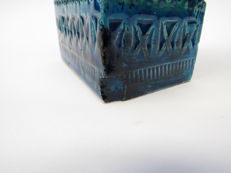 A Bitossi slab vase in "Rimini blu" by Aldo Londi circa 1960. - Image 2 of 2