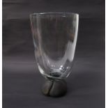 A large Murano Cenedese clear glass vase on black base. 37.