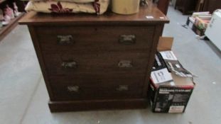 An oak 3 drawer chest