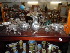 A silver plated tea pot & coffee pot, 2 silver plated bowls,