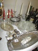A mixed lot of silver plate and other glass ware