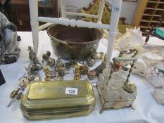 A mixed lot of brass and copper ware including bowl, box,