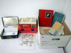 Stamps - A box of assorted loose stamps