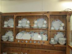 Approximately 80 pieces of vintage tea and dinner ware