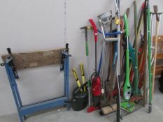 A good lot of garden tools,