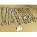 12 silver dinner forks, hall marked Sheffield 1908, maker H A,