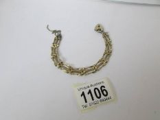 A 9ct gold bracelet