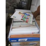 A box of Spanish post cards