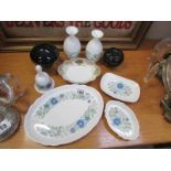 A mixed lot of pottery and china