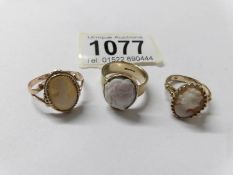 3 9ct gold cameo rings including Chester hall mark